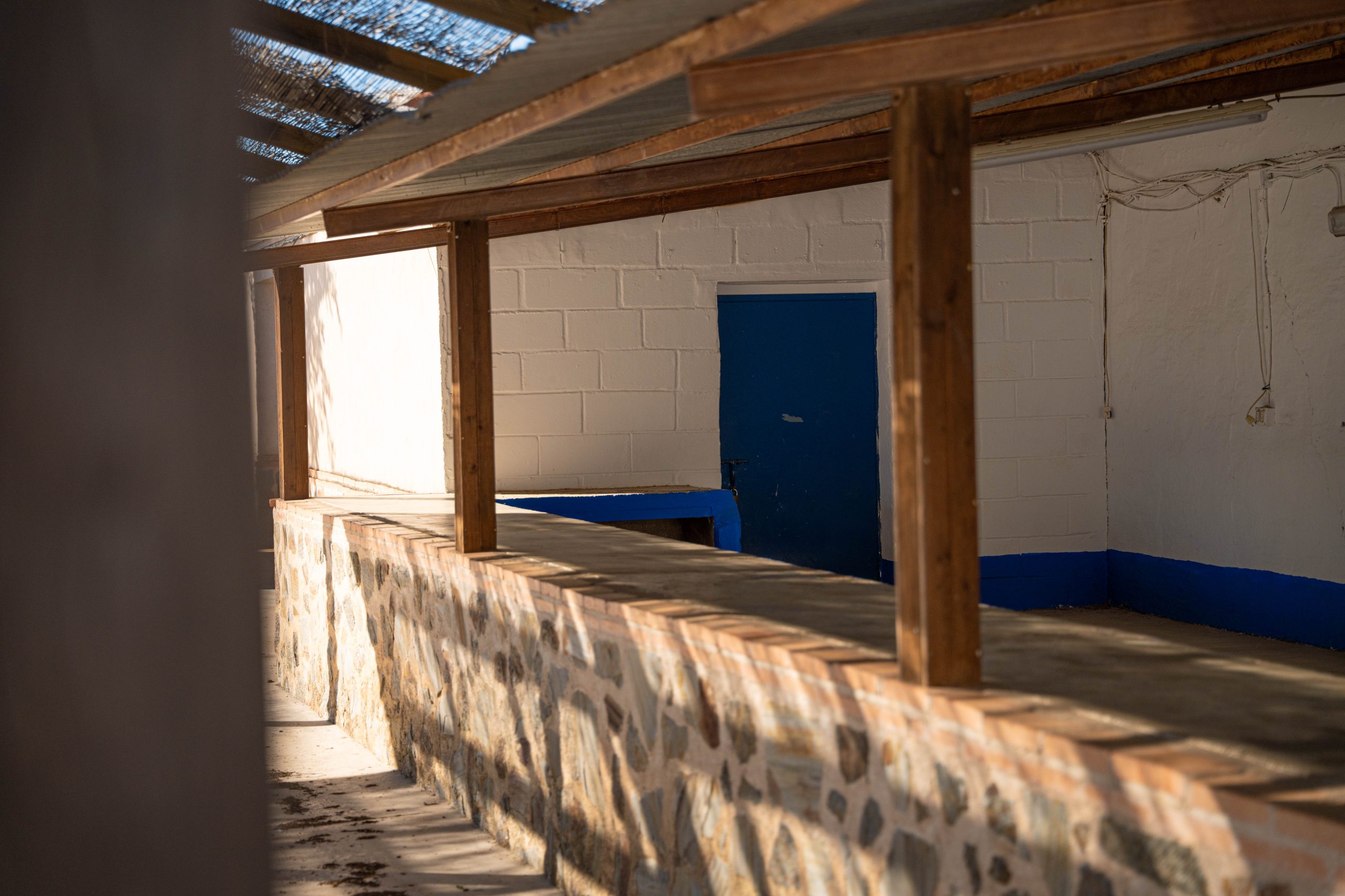 Pista municipal de Las Labores, espacio para eventos y actividades comunitarias. Fotografía de Ikonox Marketing Digital