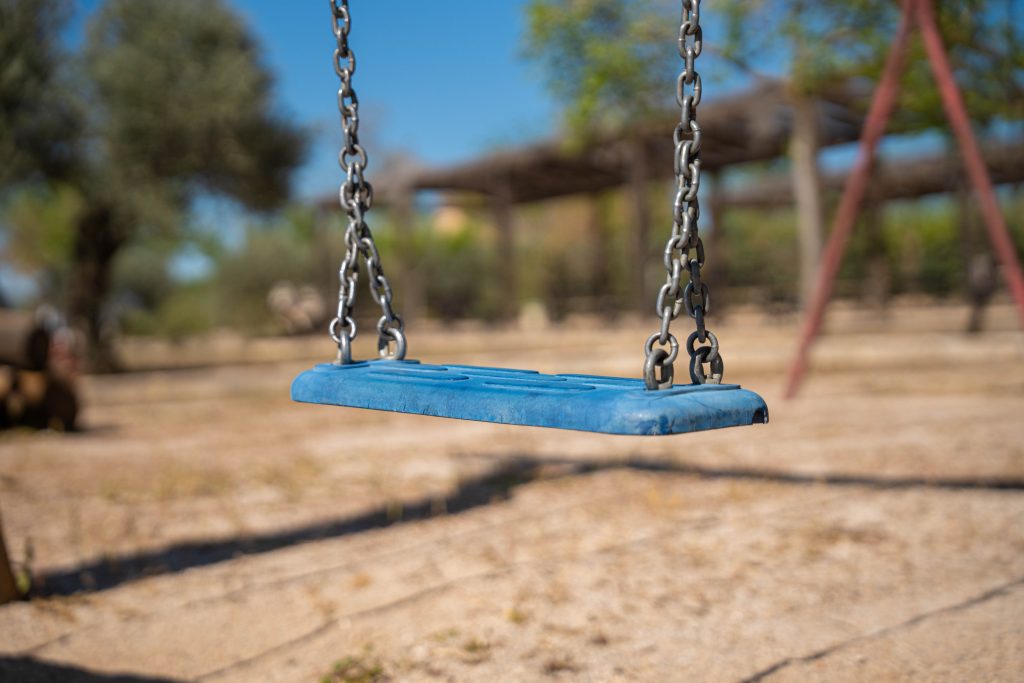 Instalaciones municipales de Las Labores, espacios para servicios y actividades públicas. Foto de Ikonox Marketing Digital